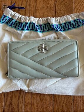 Tory Burch Kira Chevron Continental Wallet - NWT